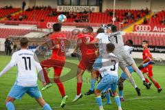 Bayernliga - U17 - Saison 2022/2023 - FC Ingolstadt 04 -  1860 München - Decker Elias rot FCI beim Kopfball - Torwart Dunker Mauricio 1860 München - Foto: Meyer Jürgen