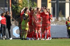 2023_10_22 - 2. Bundesliga - Saison 2023/24 - FC Ingolstadt 04 Frauen - FSV Gütersloh - motivieren sich mit abklatschen -  - XXXXX - Foto: Meyer Jürgen