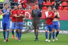 2.BL; FC Ingolstadt 04 - Werder Bremen, Spiel ist aus, 0:3 Niederlage für die Schanzer, Spieler bedanken sich bei den Fans, Ehrenrunde, Nils Roeseler (13, FCI) Fatih Kaya (9, FCI) Rico Preißinger (6, FCI) Torwart Fabijan Buntic (24, FCI) Silman El Baset (