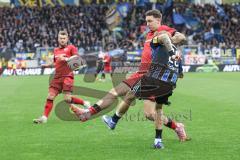 3. Liga; 1. FC Saarbrücken - FC Ingolstadt 04; Zweikampf Kampf um den Ball Julian Kügel (29, FCI) Bretschneider Niko (28 FCS) Yannick Deichmann (20, FCI)