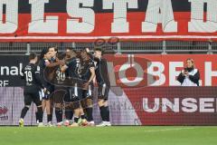 3. Liga; FC Ingolstadt 04 - SC Verl; Tor Jubel Treffer 0:1 Steczyk Dominik (11 Verl)  mit Mhamdi Oualid (20 Verl) Gayret Timur (30 Verl)