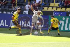 3. Fußball-Liga - Saison 2022/2023 - Borussia Dortmund II - FC Ingolstadt 04 - Jalen Hawkins (Nr.20 - FCI) - Dams Niklas (Nr.30 - Borussia Dortmund II) - Foto: Meyer Jürgen