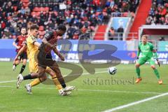 3. Liga; FC Ingolstadt 04 - SG Dynamo Dresden; Torchance Bryang Kayo (48, FCI) Torwart Broll Kevin (35 DD)