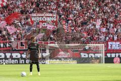3. Liga; Rot-Weiss Essen - FC Ingolstadt 04; Freistoß Hawkins Jalen (20 FCI)
