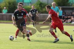 Kreispokal - Saison 2025/26- SV Eitensheim- TSV Gaimersheim  - Thomas Schreiner (Nr.10 - TSV Gaimersheim) - Robert Kipf rot hinten Eitensheim - Lukas Pillmayer rot Eitensheim - Foto: Meyer Jürgen