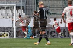 3. Liga; Rot-Weiss Essen - FC Ingolstadt 04; Tor Jubel Treffer 2:0 durch Engelmann Simon (11 RW), Torwart Marius Funk (1, FCI) am Boden, Tobias Bech (11, FCI) Calvin Brackelmann (17, FCI) Ennali Lawrence (18 RW)