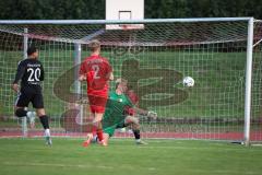 Kreisliga - Saison 2026/27- SV Zuchering - Türkisch SV Ingolstadt -Noel Musial TW Zuchering - Akif Abasikeles schwarz Türkisch - Laurenz Klein rot Zuchering - Foto: Meyer Jürgen