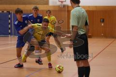 Hallenturnier Gaimersheim - Saison 2025/26 - DJK Ingolstadt - FC Hitzhofen - Tobias Dietze gelb Hitzhofen - Valentin Sutner blau DJK  - Foto: Meyer Jürgen