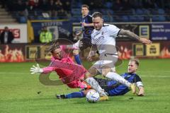 3. Liga; SV Waldhof Mannheim - FC Ingolstadt 04; Patrick Schmidt (9, FCI) Seegert Marcel (5 WM) Torwart Bartels Jan-Christoph (23 WM) Torchance vergeben