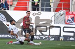 3. Liga; FC Ingolstadt 04 - Viktoria Köln; Falnke Dominik Franke (3 FCI) Siebert Jamil (20 Köln) stört