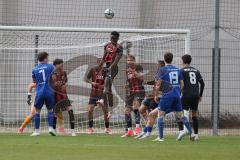 Bayernliga Nord - Saison 2024/25 - FC Ingolstadt 04 II - Würzburger FV 04 - Jason Osei Tutu (Nr.11 - FCI U21) wehrt einen Ball am eigenen Strafraum ab - XXXXX - Foto: Meyer Jürgen