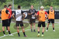 3. Liga; FC Ingolstadt 04 - Trainingsauftakt, Cheftrainer Rüdiger Rehm (FCI) Teambesprechung