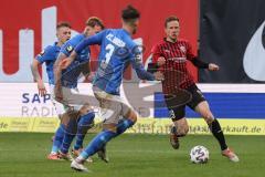 3. Liga - Hansa Rostock - FC Ingolstadt 04 - Marcel Gaus (19, FCI) Julian Riedel (3 Rostock)