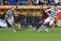 2023_11_11 - 3. Liga - Saison 2023/24 - MSV Duisburg - FC Ingolstadt 04 - David Kopacz (Nr.29 - FCI) - Niclas Stierlin (Nr.23 - MSV Duisburg) - Foto: Meyer Jürgen