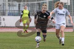 2. Fußball-Liga - Frauen - Saison 2022/2023 - FC Ingolstadt 04 - Eintracht Frankfurt II - Nina Penzkofer (Nr.29 - FCI Frauen) - Nachtigal Sophie weiss Frankfurt - Foto: Meyer Jürgen