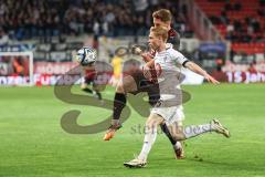 3. Liga; FC Ingolstadt 04 - SV Waldhof Mannheim; Zweikampf Kampf um den Ball Sebastian Grönning (11, FCI) Bolay Luca (25 SVWM)