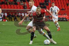 3.Liga - Saison 2022/2023 - FC Ingolstadt 04 -  Dynamo Dresden - Tobias Bech (Nr.11 - FCI) - Paul Will (Nr.28 - Dresden) - Foto: Meyer Jürgen