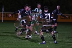 Landesliga - Saison 2025/26 - SV Manching - FC Ehekirchen - Mathias Schaff schwarz Ehekirchen - Rainer Meisinger (Nr.8 - SV Manching) - Foto: Meyer Jürgen