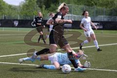 2. Fußball-Liga - Frauen - Saison 2022/2023 - FC Ingolstadt 04 -  SG 99 Andernach - Lisa Ebert (Nr.10 - FCI Frauen) - Van der Laan Torwart Andernach - Foto: Meyer Jürgen