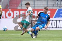 2.BL; FC Ingolstadt 04 - Werder Bremen, Denis Linsmayer (23, FCI) Schmid Romano (20 Bremen)