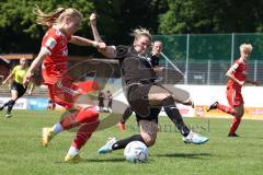 2. Fußball-Liga - Frauen - Saison 2022/2023 - FC Ingolstadt 04 - FCB München II - Herrmann Nike rot München - Lisa Ebert (Nr.10 - FCI Frauen)Foto: Meyer Jürgen