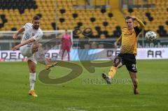 3. Liga - Dynamo Dresden - FC Ingolstadt 04 - Schuß Marc Stendera (10, FCI) Kade Julius (20 Dresden)