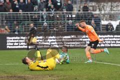 3. Liga; VfB Lübeck - FC Ingolstadt 04; Tor Jubel Treffer 0:1 Jannik Mause (7, FCI) Torwart Klewin Philipp ( VfB) Grupe Tommy ( VfB)