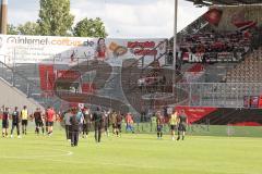 3. Liga - Saison 2025/26 - Energie Cottbus - FC Ingolstadt 04  -  Die Mannschaft bedankt sich bei den Fans -  - XXXXX - Foto: Meyer Jürgen