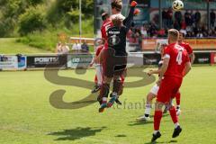 Kreisliga - Saison 2024/25- SV Kasing - TSV Kösching-  - Bernd Noll weiss Kasing - Michael Zimmermann Torwart Kösching - Gerard Gläser rot Kösching - Foto: Meyer Jürgen