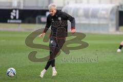 3. Liga; FC Ingolstadt 04 - Trainingsauftakt im Audi Sportpark, Trainingsgelände; Benjamin Kanuric (8, FCI)