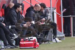 3. Liga; FC Ingolstadt 04 - VfL Osnabrück; Cheftrainer Guerino Capretti (FCI) und Co-Trainer Maniyel Nergiz (FCI) Analyse