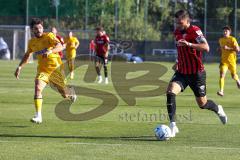 Freundschaftsspiel - Saison 2022/2023 - FC Ingolstadt 04 -  SpVgg Bayreuth - Pascal Testroet (Nr.37 - FCI) - Marcel Götz (Nr.27 - SpVgg Bayreuth) - Foto: Meyer Jürgen