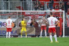 3. Liga; FC Ingolstadt 04 - SSV Jahn Regensburg; Torwart Marius Funk (1, FCI) Elfmeter Huth Elias (29 SSV)