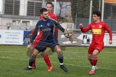 Kreisliga - Saison 2025/26- TSV Kösching - TV Münchsmünster - David Ostermeier rot Kösching - Enrico Reindl blau Münchsmünster - Foto: Meyer Jürgen