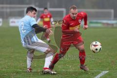 Kreisliga - Saison 2025/26- TSV Kösching - FC Sandersdorf - Jonas Betz rot Kösching - Andreas Winkler blau Sandersdorf - Foto: Meyer Jürgen