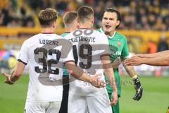 3. Liga; Dynamo Dresden - FC Ingolstadt 04; Streit Diskussion Torwart Schreiber Tim (1 DD) Ryan Malone (16, FCI) Mladen Cvjetinovic (19, FCI) Schiedsrichter Simon Lorenz (32, FCI)