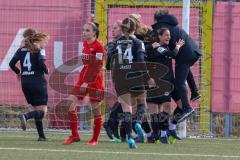 2. Frauen-Bundesliga - Saison 2021/2022 - FC Ingolstadt 04 - Eintracht Frankfurt II - Der 0:1 Führungstreffer durch Platner Paulina - jubel - Der Trainer Francesco Continolo läuft auf das Spielfeld - Foto: Meyer Jürgen