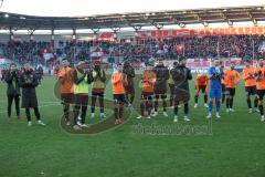 2024_1_20 - 3. Liga - Saison 2023/24 - HallescherFC - FC Ingolstadt 04 -  - Die Spieler bedanken sich bei den Fans -- XXXXX - Foto: Meyer Jürgen