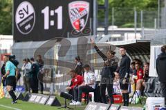 3. Liga; SV Sandhausen - FC Ingolstadt 04; an der Seitenlinie, Spielerbank Cheftrainerin Sabrina Wittmann (FCI)