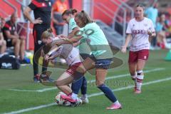 2. Bundesliga Frauen - Saison 2025/26 - FC Ingolstadt 04 Frauen - SC Sand - Nina Penzkofer (Nr.29 - FC Ingolstadt Frauen I) - Fischer Milena grün SC Sand  mitte - Foto: Meyer Jürgen