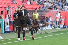 3. Liga; FC Ingolstadt 04 - TSV 1860 München; Tor Jubel Treffer Jannik Mause (7, FCI) mit Cheftrainer Michael Köllner (FCI)