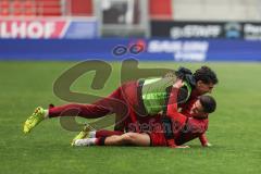 3. Liga; FC Ingolstadt 04 - SV Waldhof Mannheim; Tor Jubel Treffer Emre Gül (5, FCI) Ognjen Drakulic (30, FCI) kommt dazu