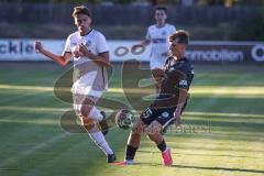 Landesliga - Saison 2026/27 - SV Manching - VFR Neuburg - Kevin Csatari (Nr.15 - SV Manching) - Beran Leon weiss Neuburg - Foto: Meyer Jürgen