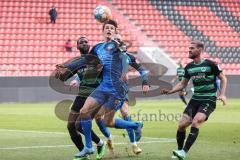 2.BL; Testspiel; FC Ingolstadt 04 - SpVgg Greuther Fürth; Merlin Röhl (34, FCI) Barry Abdourahmane (32 Fürth) Patrick Schmidt (32, FCI) Zweikampf Kampf um den Ball Asta Simon (2 Fürth)