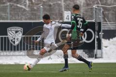 3. Liga; Testspiel, FC Ingolstadt 04 - SpVgg Greuther Fürth; Justin Butler (31, FCI) Solo Schoß Maximilian Dietz (30 Fürth)