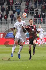 2.BL; FC Ingolstadt 04 - FC ST. Pauli; Zweikampf Kampf um den Ball Filip Bilbija (35, FCI) Medic Jakov (18 Pauli)