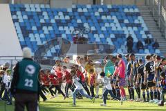 2024_1_27 - 3. Liga - Saison 2023/24 - 1. FC Saarbrücken - FC Ingolstadt 04 -  - Die Mannschaften betreten das Spielfeld -  - XXXXX - Foto: Meyer Jürgen