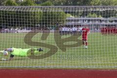 Relegation - Saison 2022/2023 - TSV Baar/Ebenhausen - TV Münchsmünster - Christopher Geyer rot Ebenhausen verschiesst den Elfmeter - Markus Schemmel Torwart Münchsmünster hält den Elfmeter - Foto: Meyer Jürgen