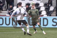 3. Liga; SC Verl - FC Ingolstadt 04; Zweikampf Kampf um den Ball Tim Heike (9, FCI) Köhler Tim (3 Verl)