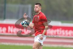 Toto Pokal; Halbfinale; FV Illertissen - FC Ingolstadt 04; vor dem Spiel Mladen Cvjetinovic (19, FCI)